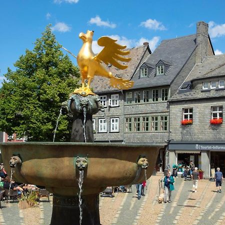 Haus Mittenmank Am Marktplatz Goslar Eksteriør billede