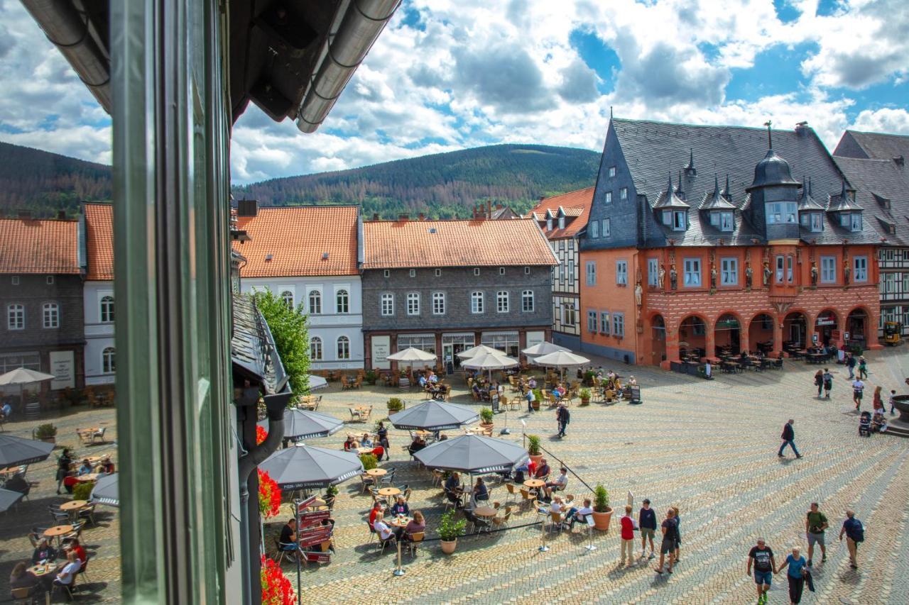Haus Mittenmank Am Marktplatz Goslar Eksteriør billede